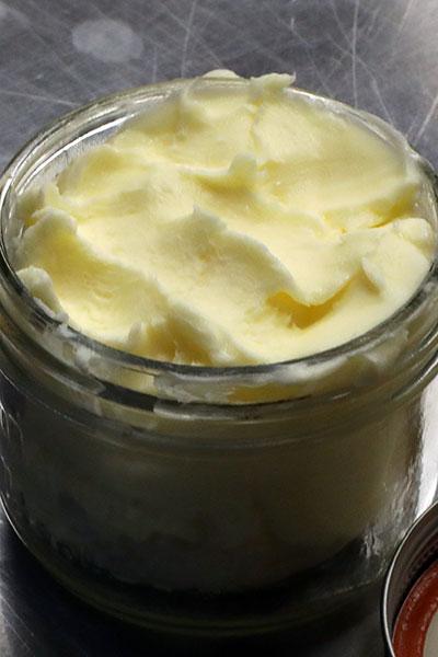 Cultured butter enhances its digestibility and brings vibrance to its flavor.